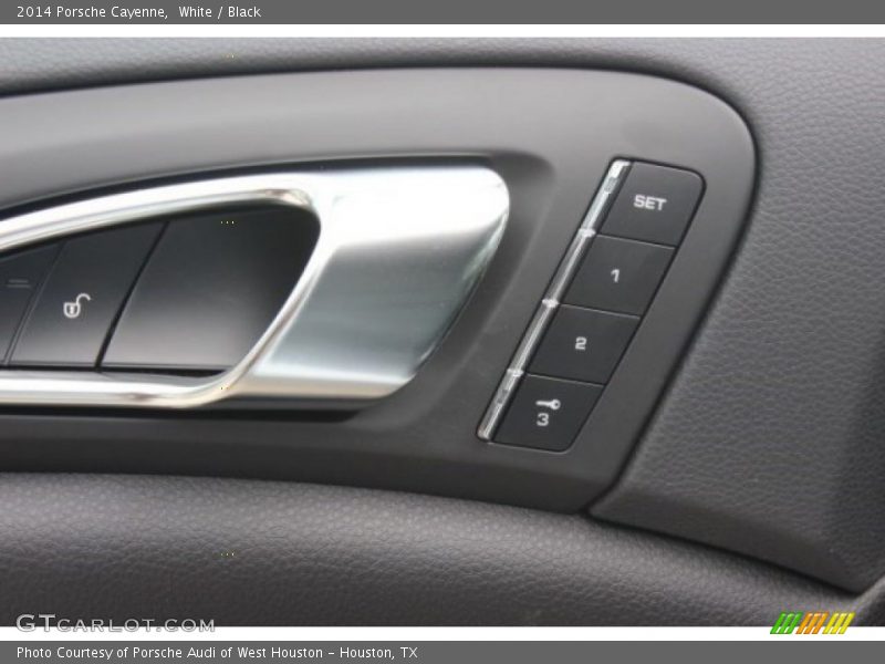 White / Black 2014 Porsche Cayenne
