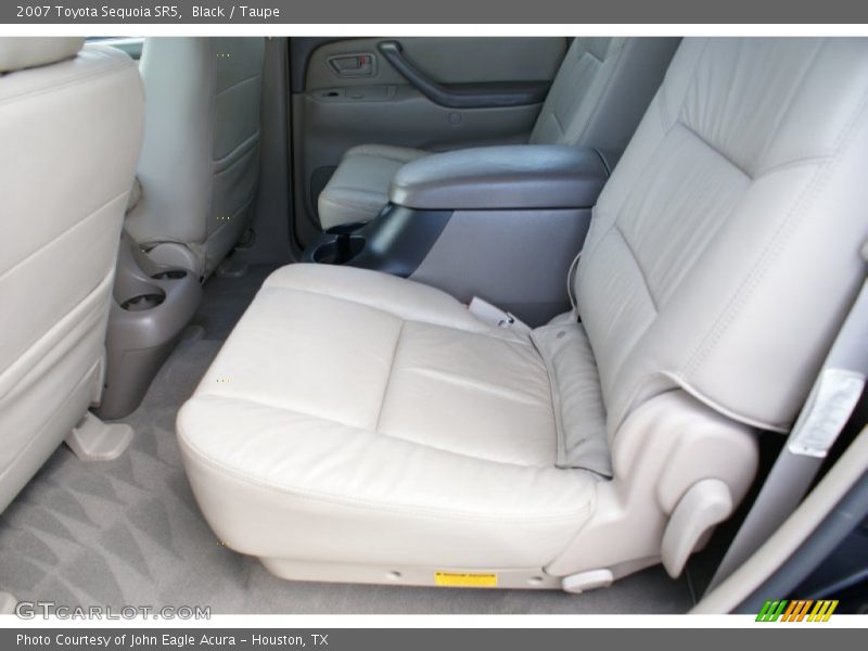 Black / Taupe 2007 Toyota Sequoia SR5