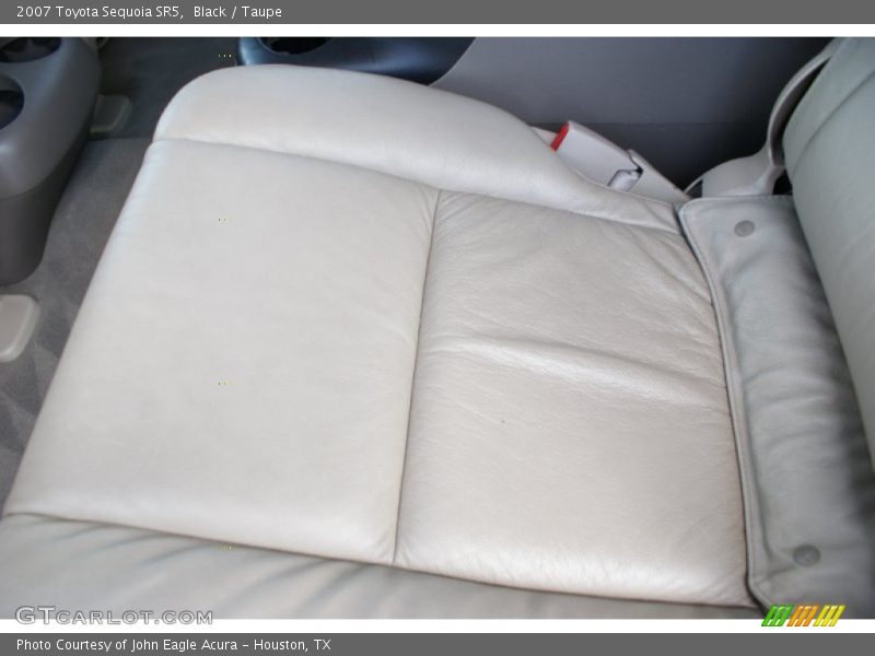 Black / Taupe 2007 Toyota Sequoia SR5