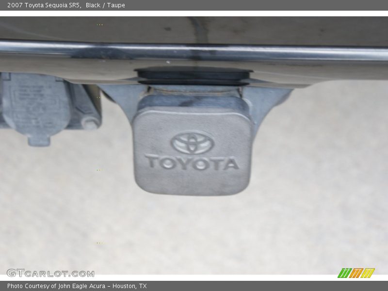 Black / Taupe 2007 Toyota Sequoia SR5