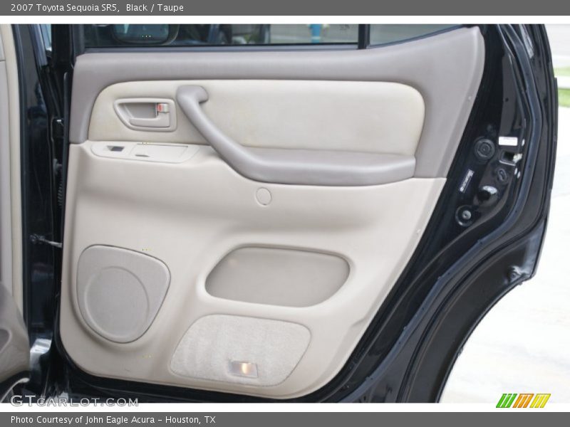 Black / Taupe 2007 Toyota Sequoia SR5