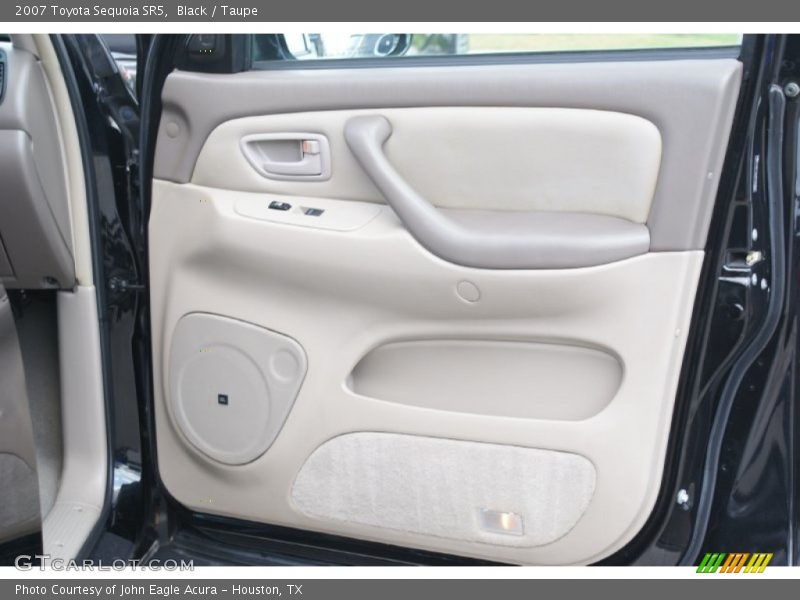 Black / Taupe 2007 Toyota Sequoia SR5