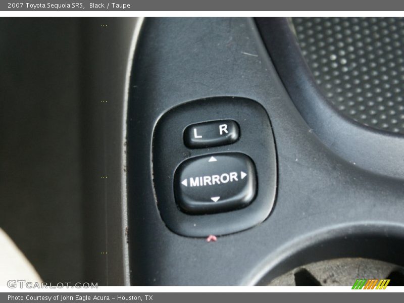 Black / Taupe 2007 Toyota Sequoia SR5