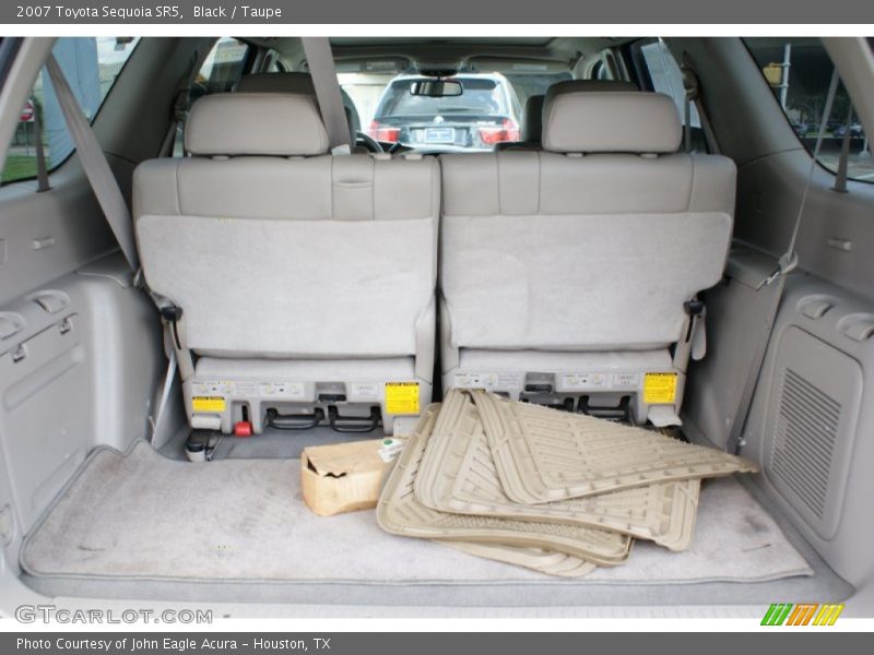 Black / Taupe 2007 Toyota Sequoia SR5