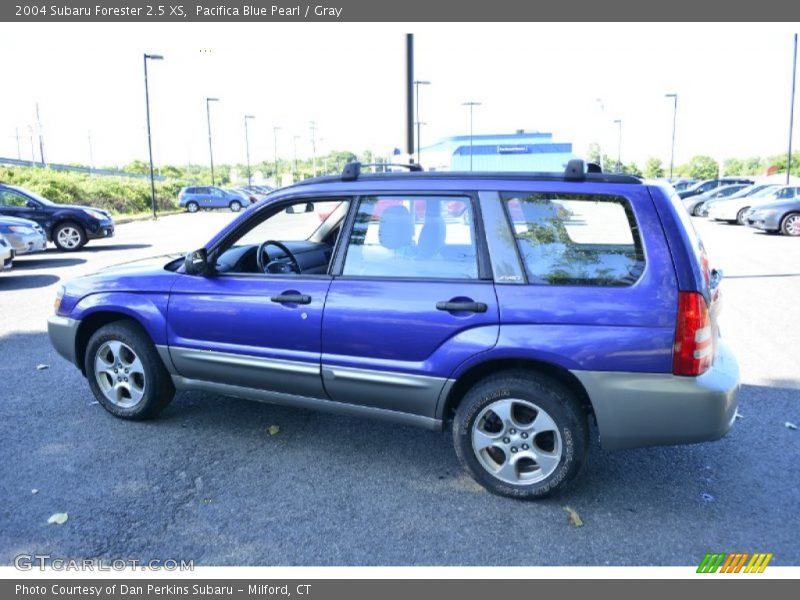 Pacifica Blue Pearl / Gray 2004 Subaru Forester 2.5 XS