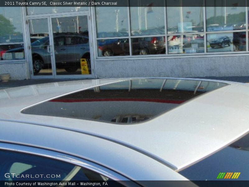 Classic Silver Metallic / Dark Charcoal 2011 Toyota Camry SE