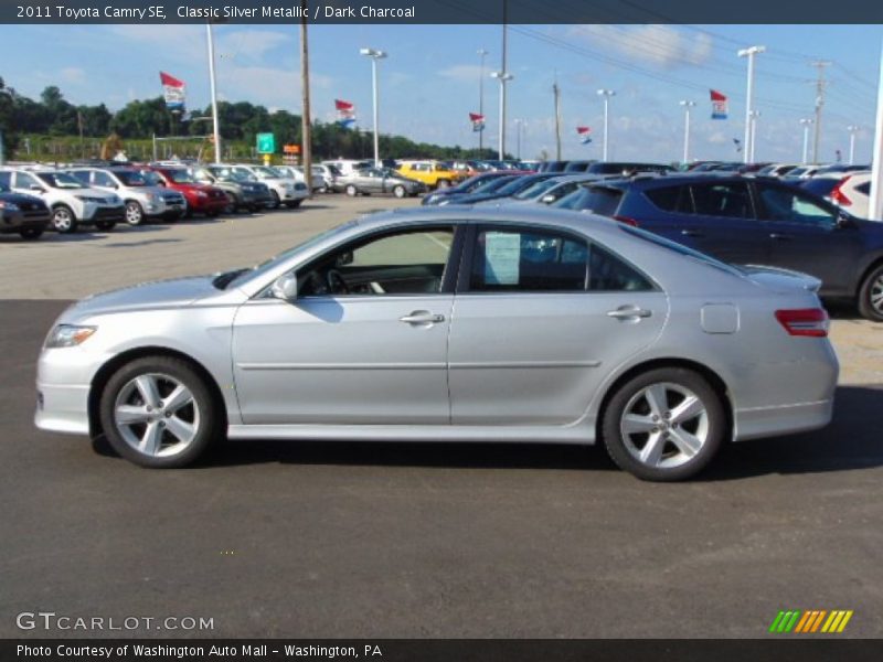 Classic Silver Metallic / Dark Charcoal 2011 Toyota Camry SE