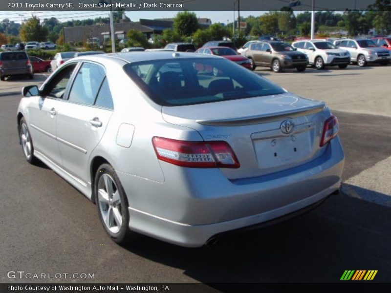 Classic Silver Metallic / Dark Charcoal 2011 Toyota Camry SE
