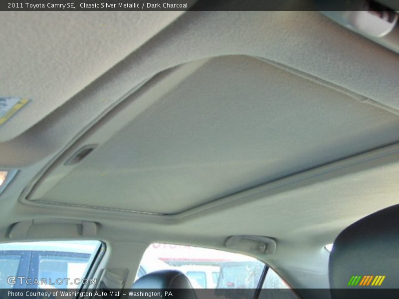 Classic Silver Metallic / Dark Charcoal 2011 Toyota Camry SE