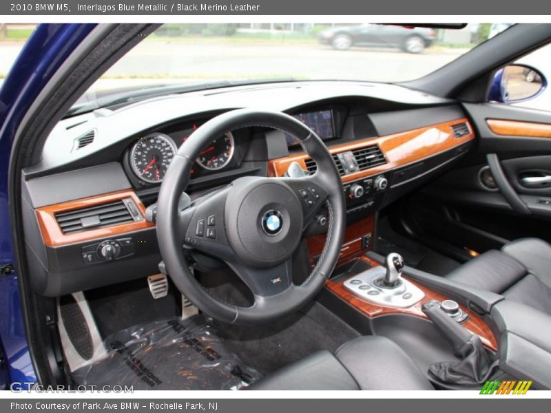 Interlagos Blue Metallic / Black Merino Leather 2010 BMW M5