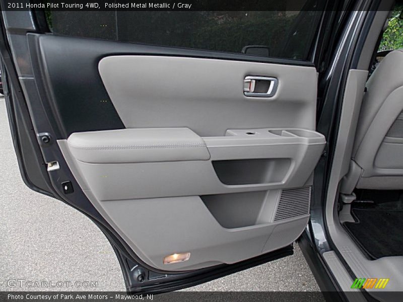 Polished Metal Metallic / Gray 2011 Honda Pilot Touring 4WD