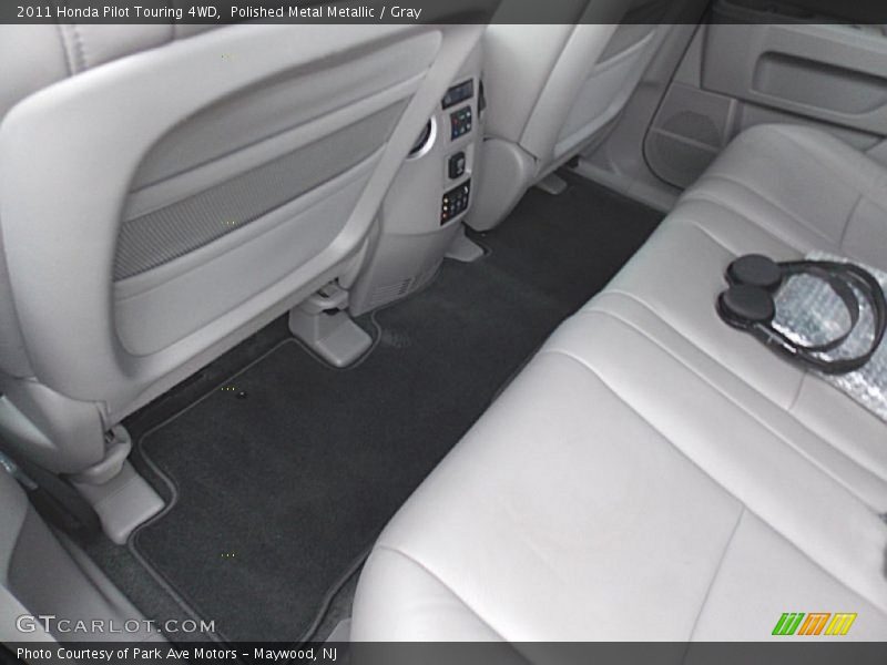 Polished Metal Metallic / Gray 2011 Honda Pilot Touring 4WD