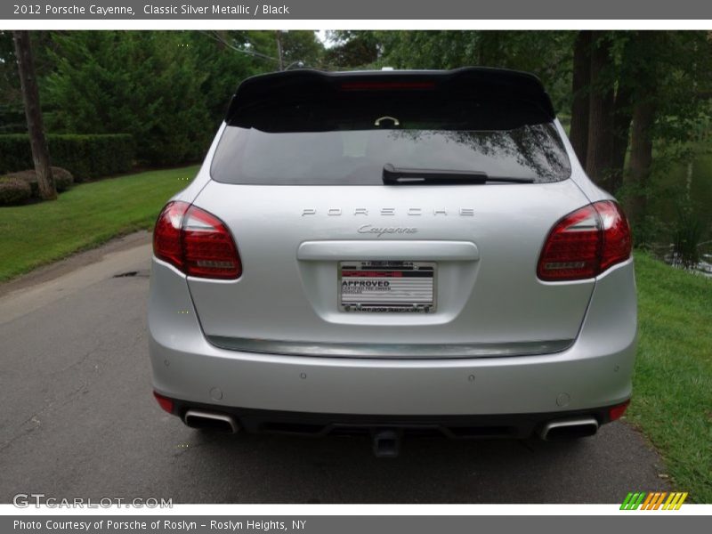 Classic Silver Metallic / Black 2012 Porsche Cayenne