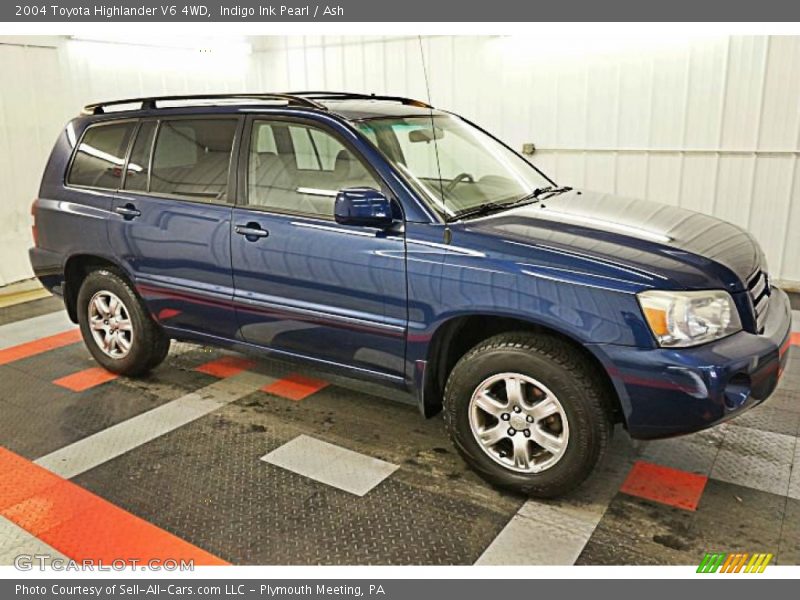 Indigo Ink Pearl / Ash 2004 Toyota Highlander V6 4WD