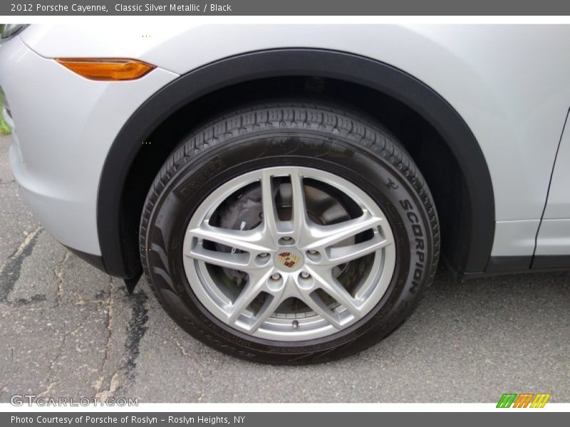 Classic Silver Metallic / Black 2012 Porsche Cayenne