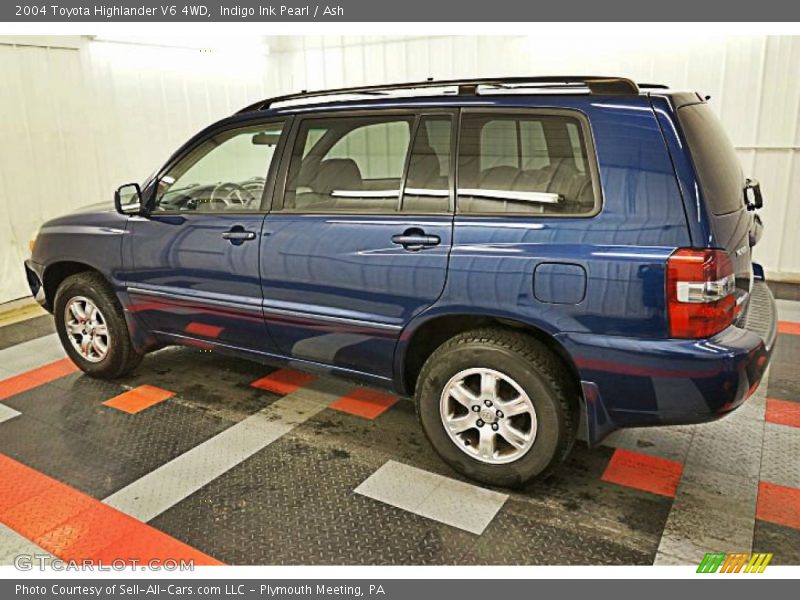 Indigo Ink Pearl / Ash 2004 Toyota Highlander V6 4WD