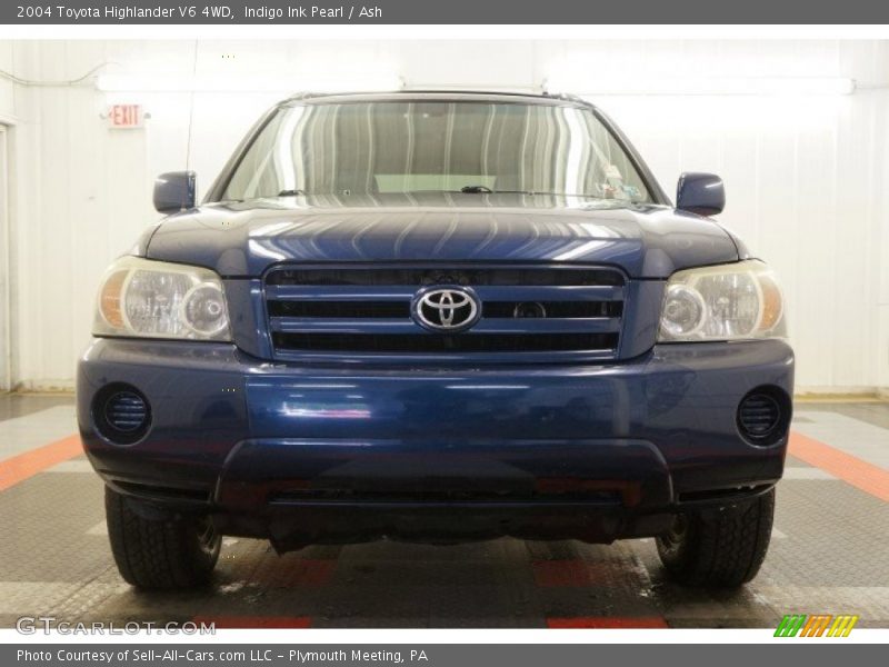 Indigo Ink Pearl / Ash 2004 Toyota Highlander V6 4WD