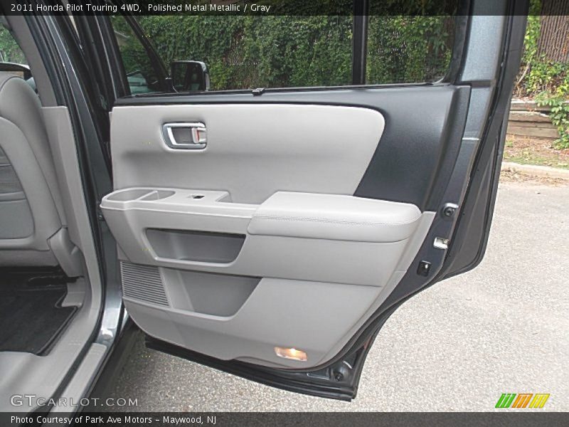 Polished Metal Metallic / Gray 2011 Honda Pilot Touring 4WD