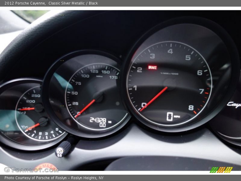 Classic Silver Metallic / Black 2012 Porsche Cayenne