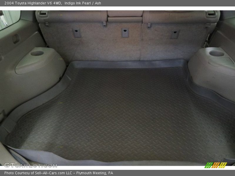 Indigo Ink Pearl / Ash 2004 Toyota Highlander V6 4WD