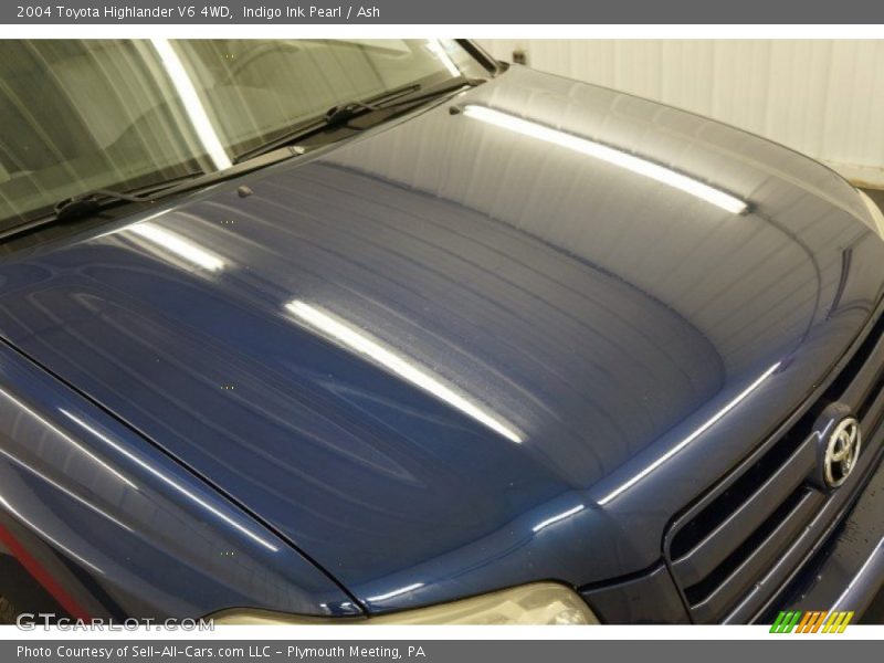 Indigo Ink Pearl / Ash 2004 Toyota Highlander V6 4WD
