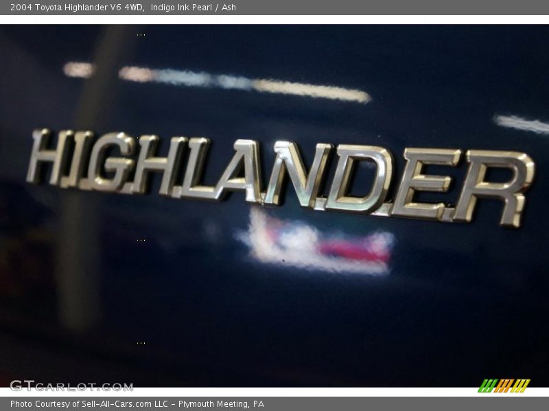 Indigo Ink Pearl / Ash 2004 Toyota Highlander V6 4WD