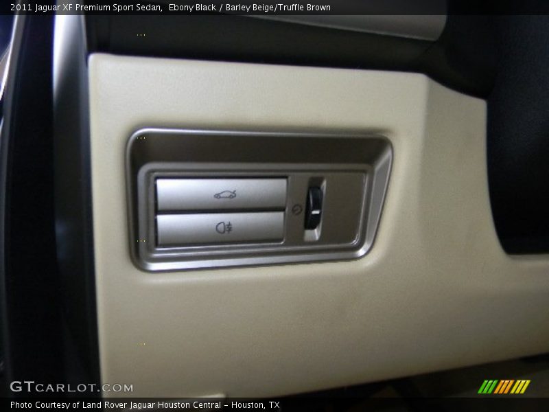 Ebony Black / Barley Beige/Truffle Brown 2011 Jaguar XF Premium Sport Sedan