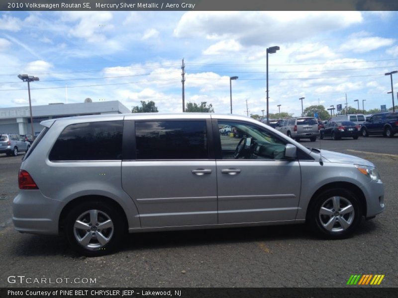 Mercury Silver Metallic / Aero Gray 2010 Volkswagen Routan SE