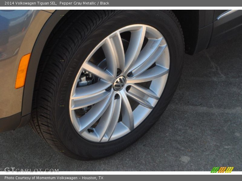 Pepper Gray Metallic / Black 2014 Volkswagen Tiguan SEL