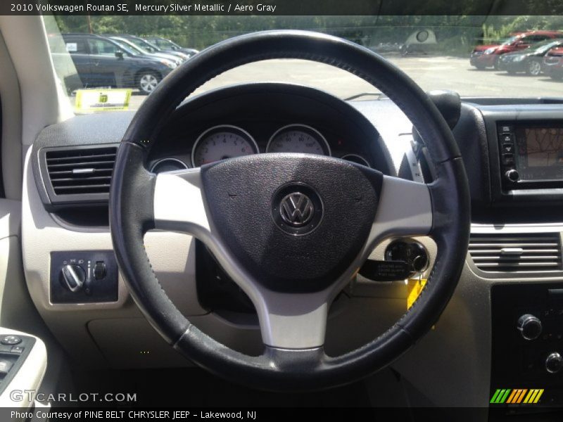 Mercury Silver Metallic / Aero Gray 2010 Volkswagen Routan SE