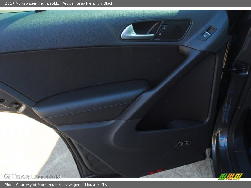 Pepper Gray Metallic / Black 2014 Volkswagen Tiguan SEL