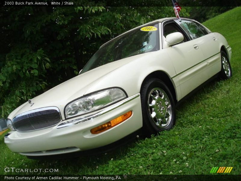 White / Shale 2003 Buick Park Avenue