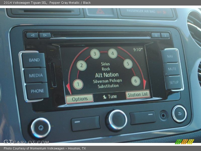 Pepper Gray Metallic / Black 2014 Volkswagen Tiguan SEL
