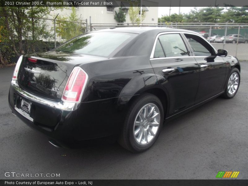 Phantom Black Tri-Coat Pearl / Black 2013 Chrysler 300 C