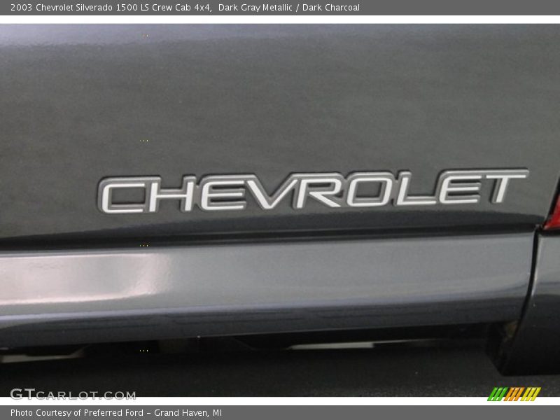Dark Gray Metallic / Dark Charcoal 2003 Chevrolet Silverado 1500 LS Crew Cab 4x4