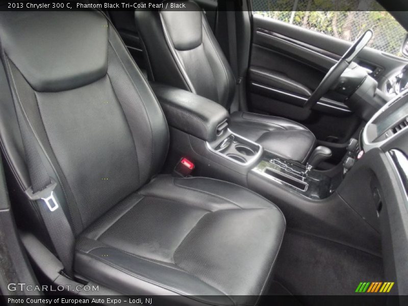 Phantom Black Tri-Coat Pearl / Black 2013 Chrysler 300 C