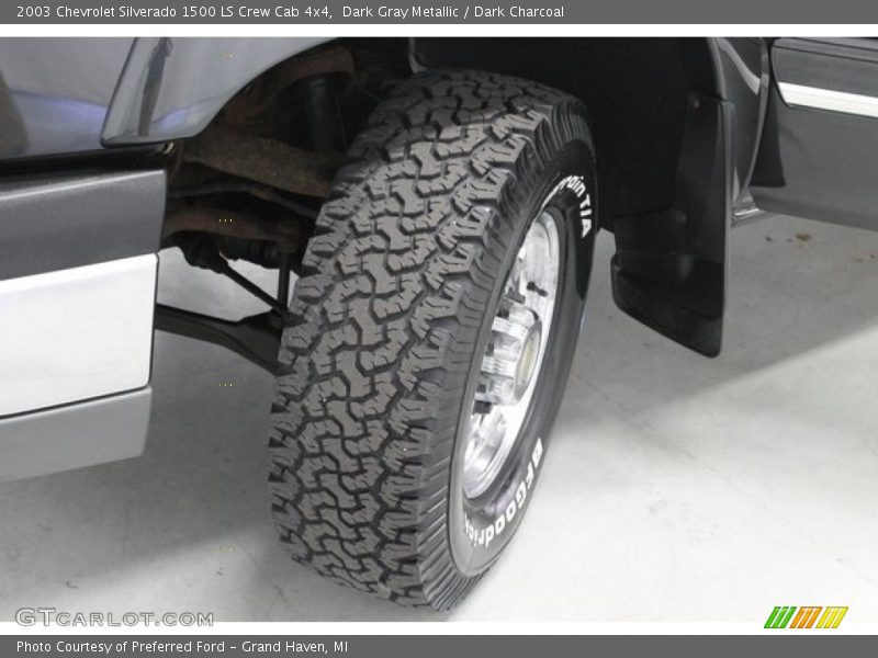 Dark Gray Metallic / Dark Charcoal 2003 Chevrolet Silverado 1500 LS Crew Cab 4x4