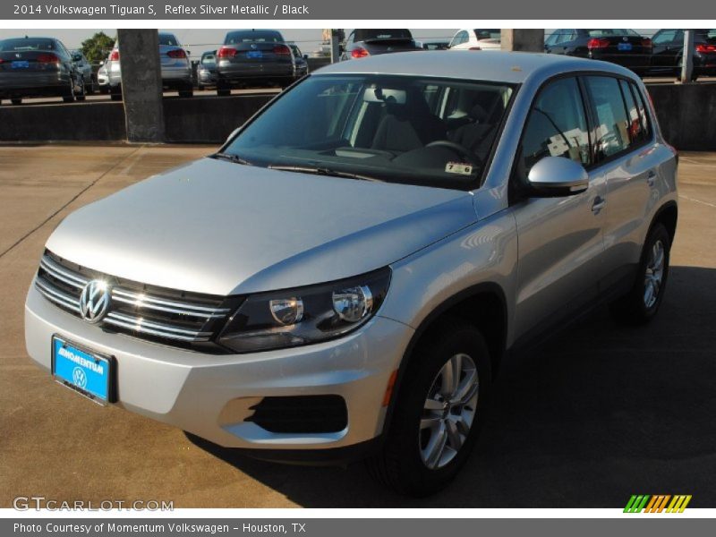 Reflex Silver Metallic / Black 2014 Volkswagen Tiguan S