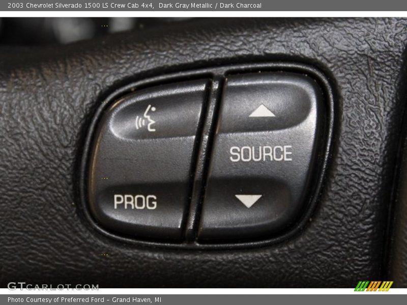 Dark Gray Metallic / Dark Charcoal 2003 Chevrolet Silverado 1500 LS Crew Cab 4x4