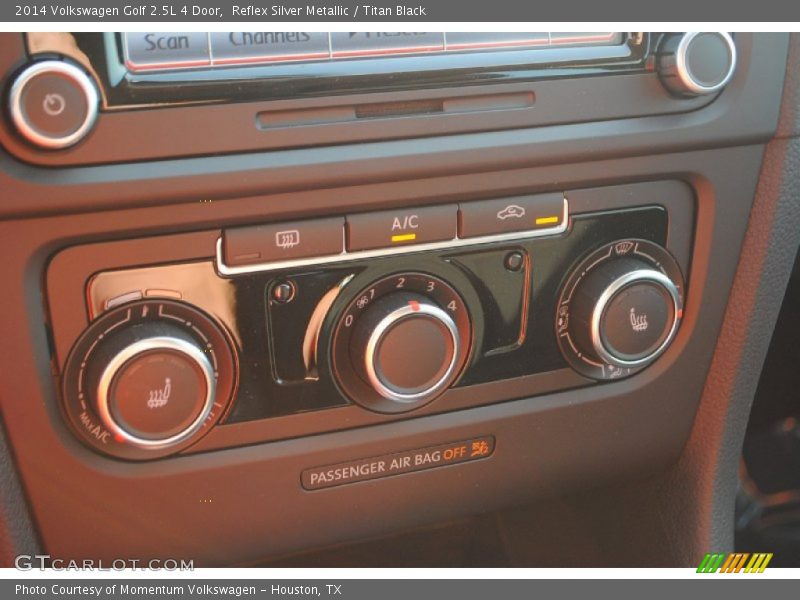 Reflex Silver Metallic / Titan Black 2014 Volkswagen Golf 2.5L 4 Door