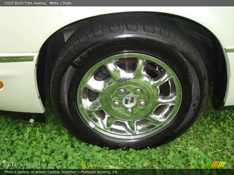 White / Shale 2003 Buick Park Avenue
