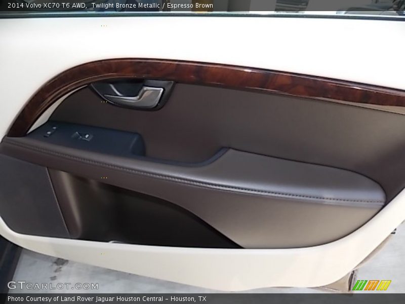 Door Panel of 2014 XC70 T6 AWD