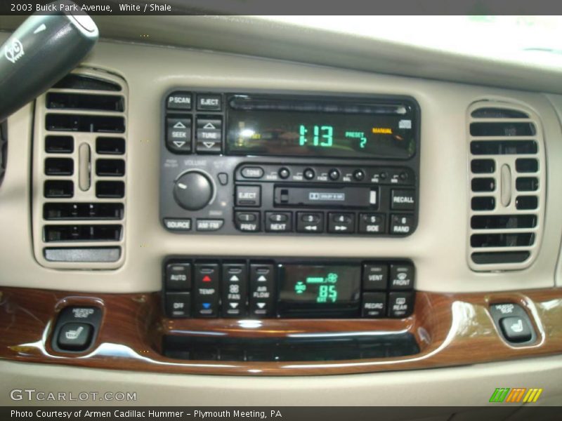White / Shale 2003 Buick Park Avenue