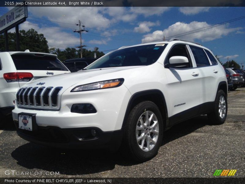 Bright White / Black 2015 Jeep Cherokee Latitude 4x4
