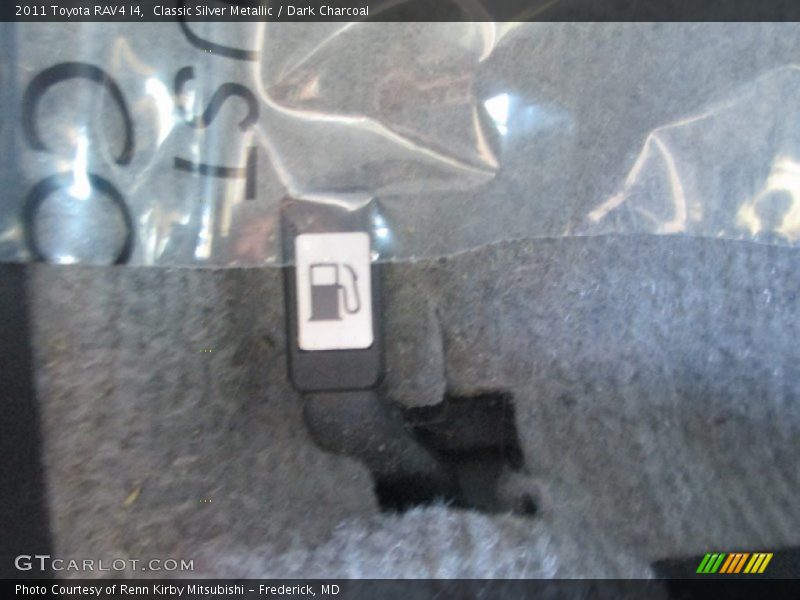 Classic Silver Metallic / Dark Charcoal 2011 Toyota RAV4 I4