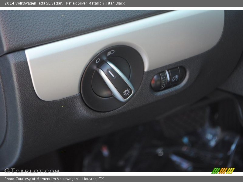Reflex Silver Metallic / Titan Black 2014 Volkswagen Jetta SE Sedan