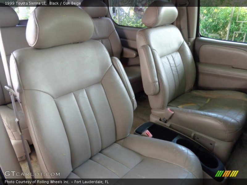 Black / Oak Beige 1999 Toyota Sienna LE