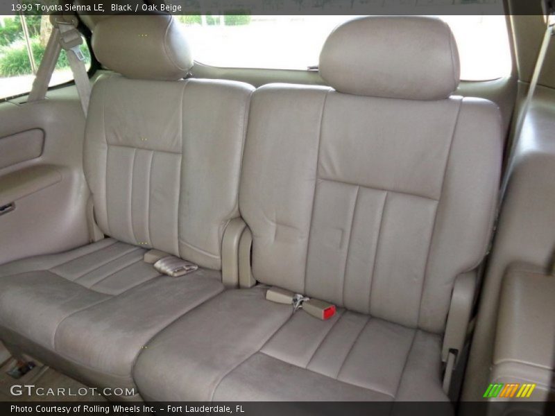 Black / Oak Beige 1999 Toyota Sienna LE