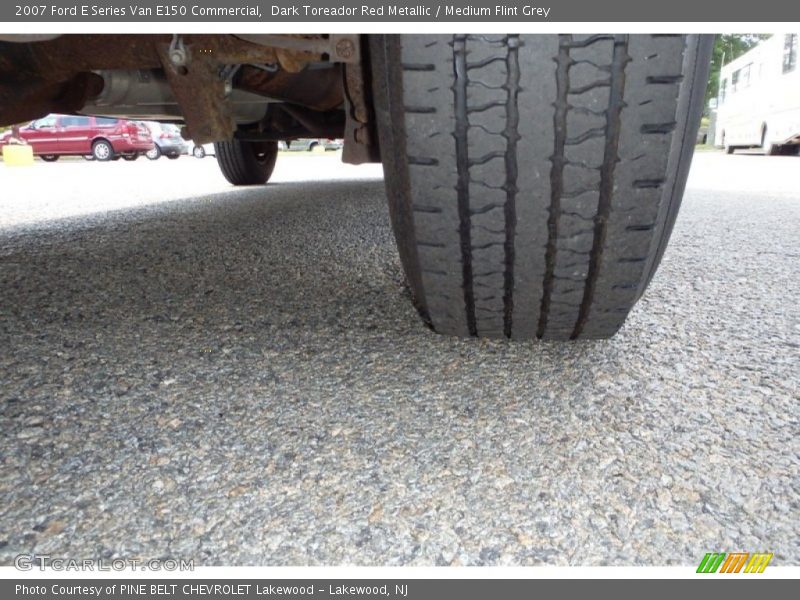 Dark Toreador Red Metallic / Medium Flint Grey 2007 Ford E Series Van E150 Commercial