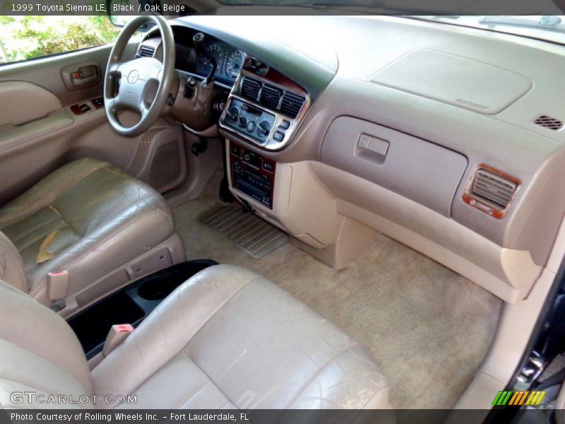 Black / Oak Beige 1999 Toyota Sienna LE